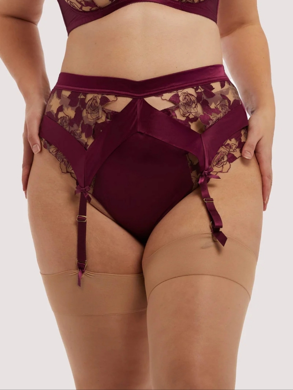 NWT Dita Von Teese Rosabelle Dark Cherry Curve Suspender Belt - US 14